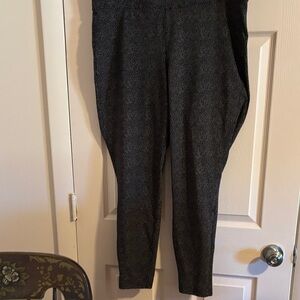 Old Navy Black Textured Leggings